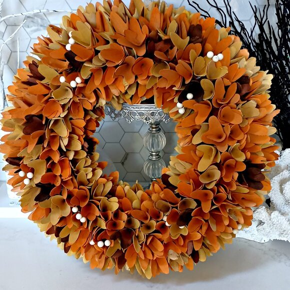 Boutique Other - BEAUTIFUL HARVEST WOOD FLOWER WREATH